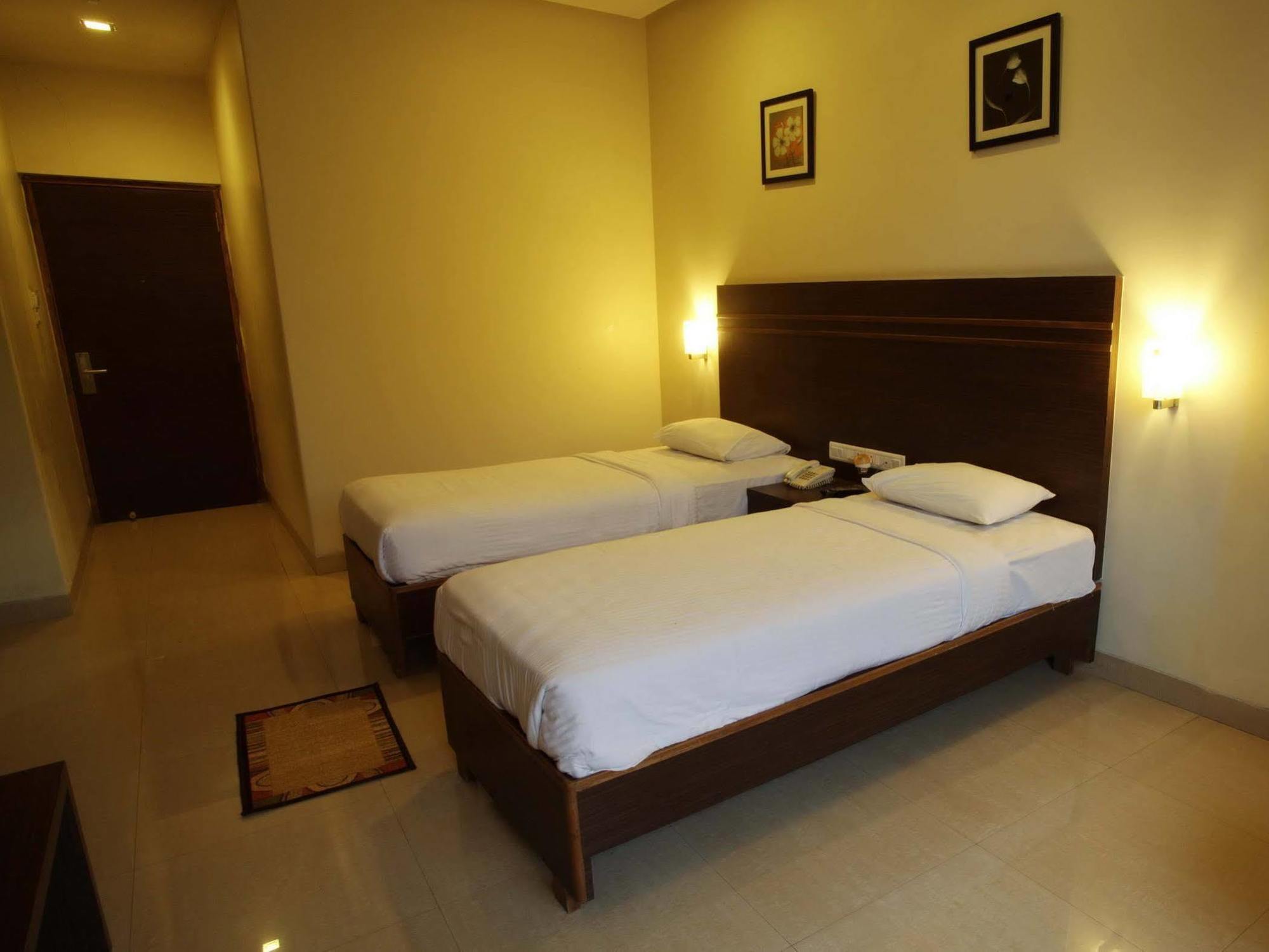 The Caliph Hotel, Mumbai Near Powai Lake Exteriér fotografie