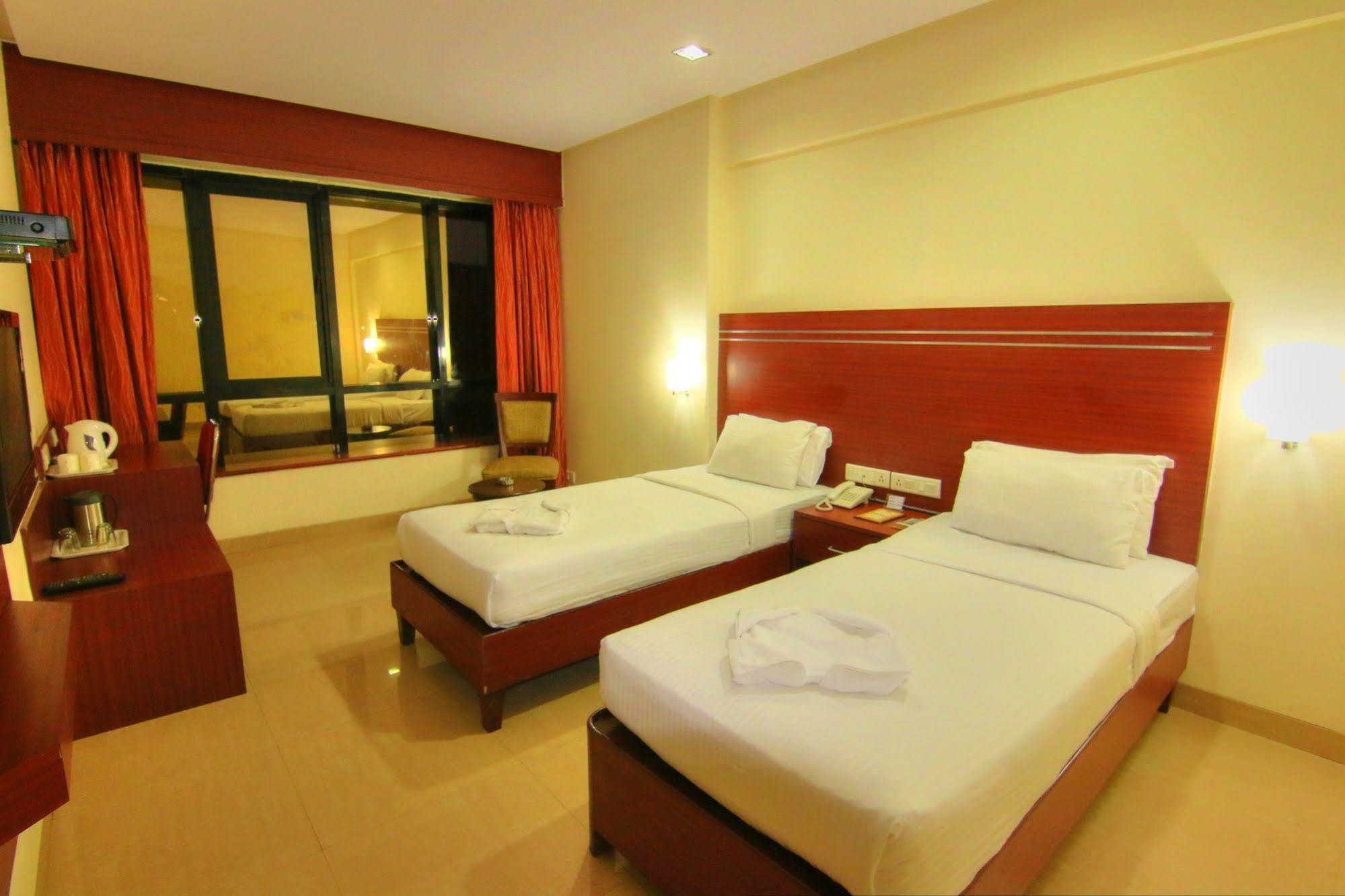 The Caliph Hotel, Mumbai Near Powai Lake Exteriér fotografie